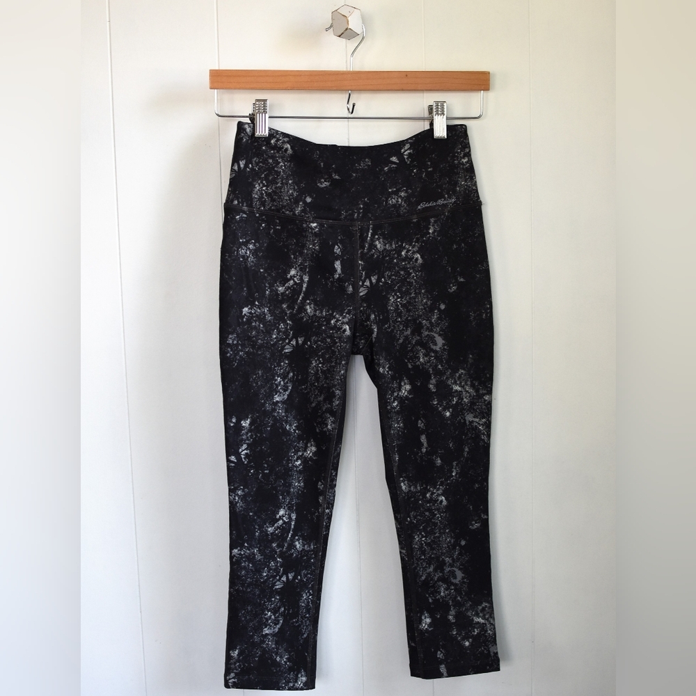 ☆ EDDIE BAUER Movement Lux Print Capris